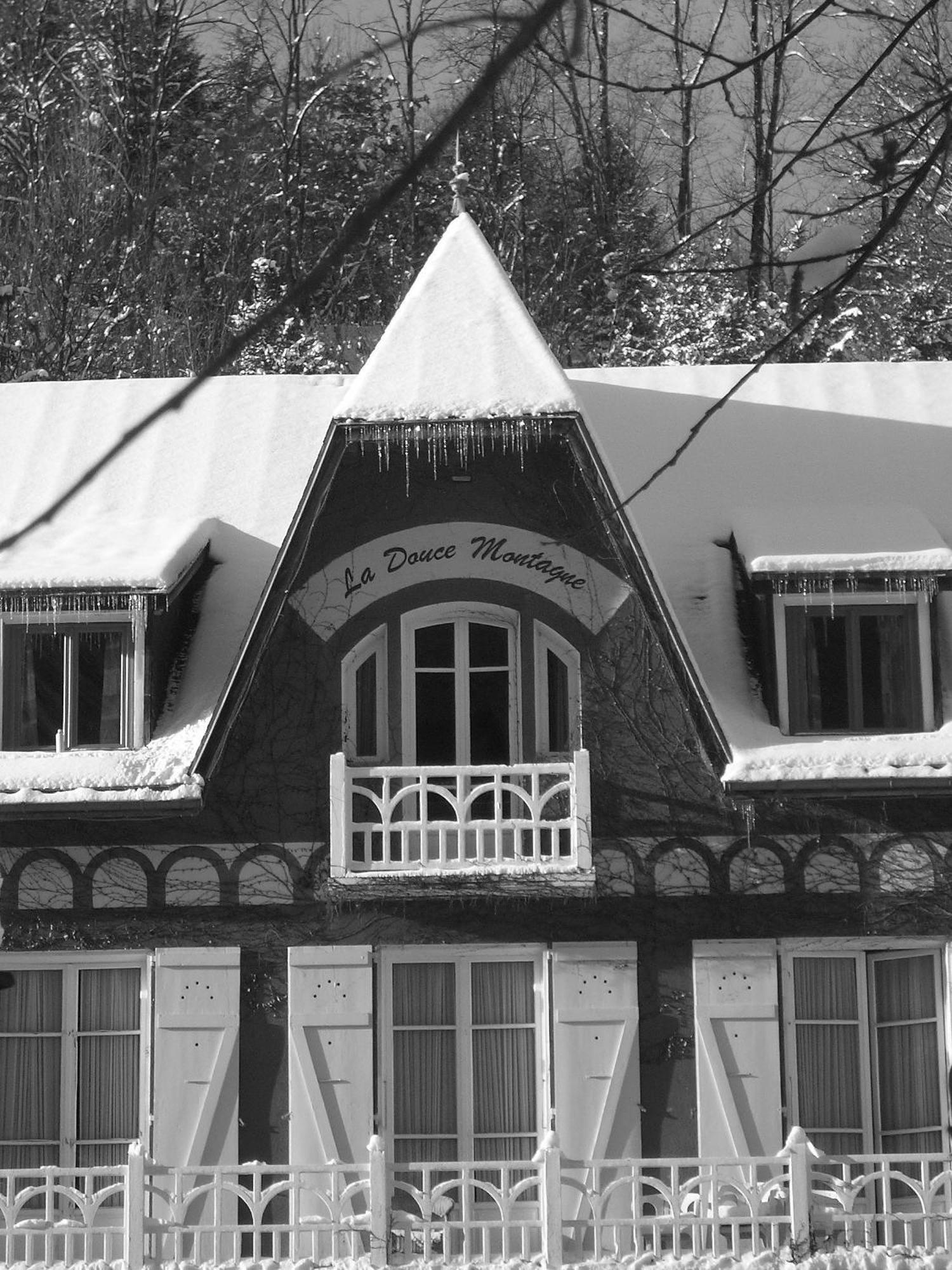 Auberge La Douce Montagne Allemont Exteriör bild