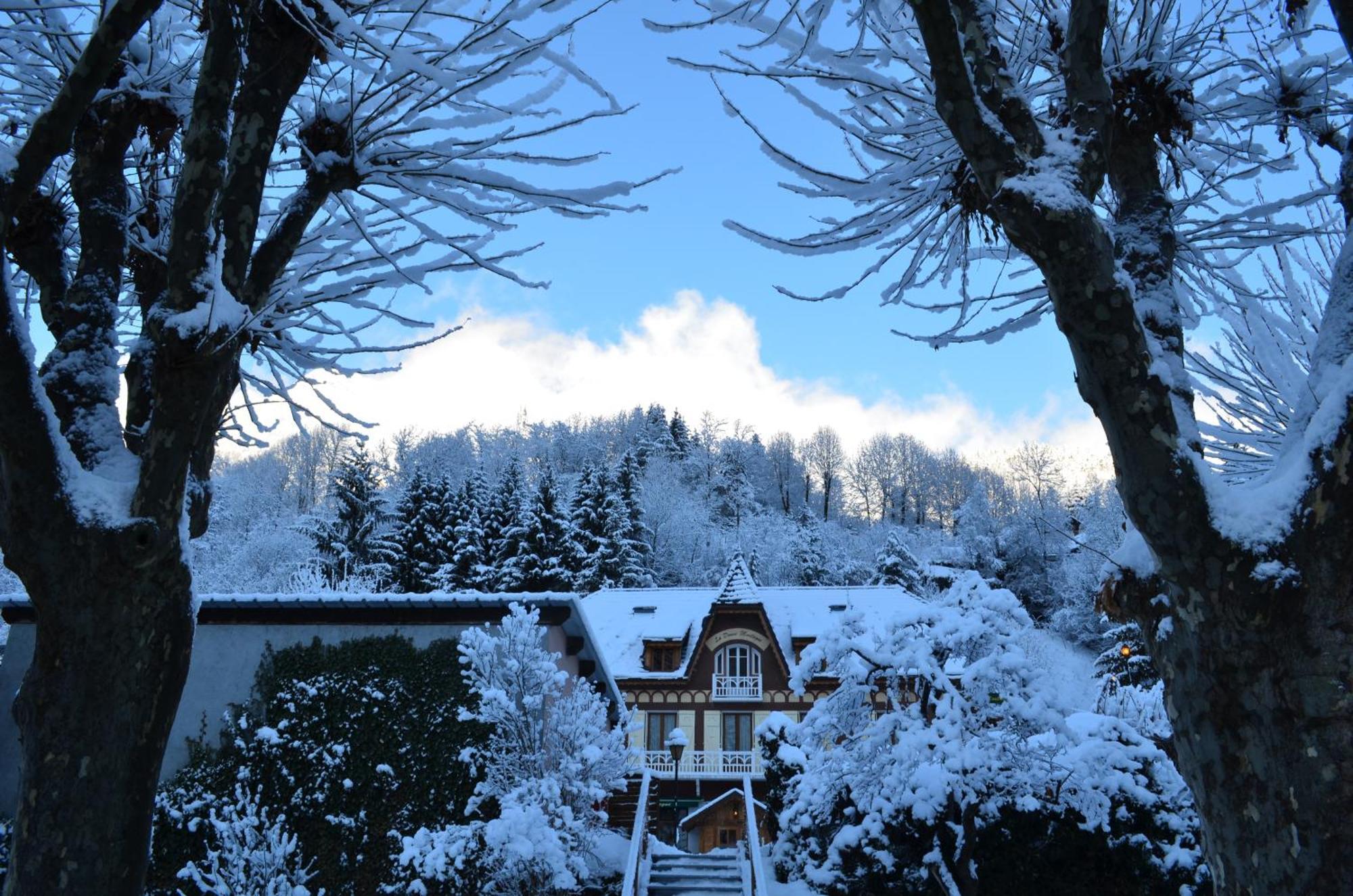 Auberge La Douce Montagne Allemont Exteriör bild