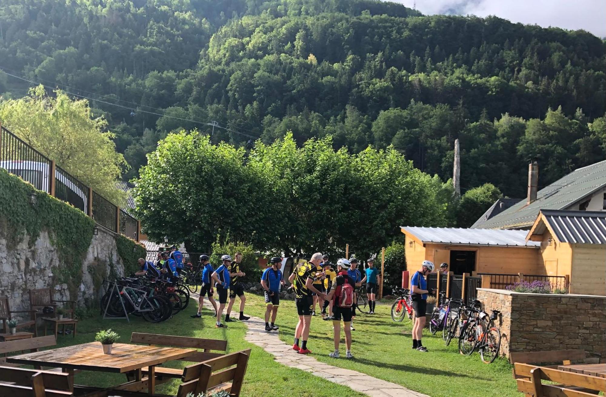 Auberge La Douce Montagne Allemont Exteriör bild